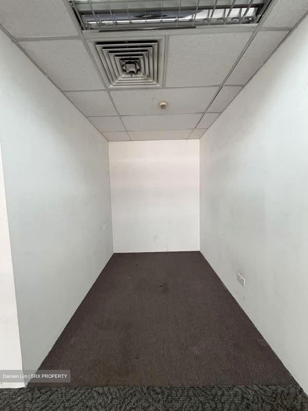 Chiat Hong Building (D7), Office #584860621